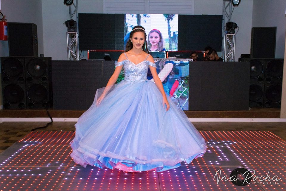 Aniversário 15 anos Hellen