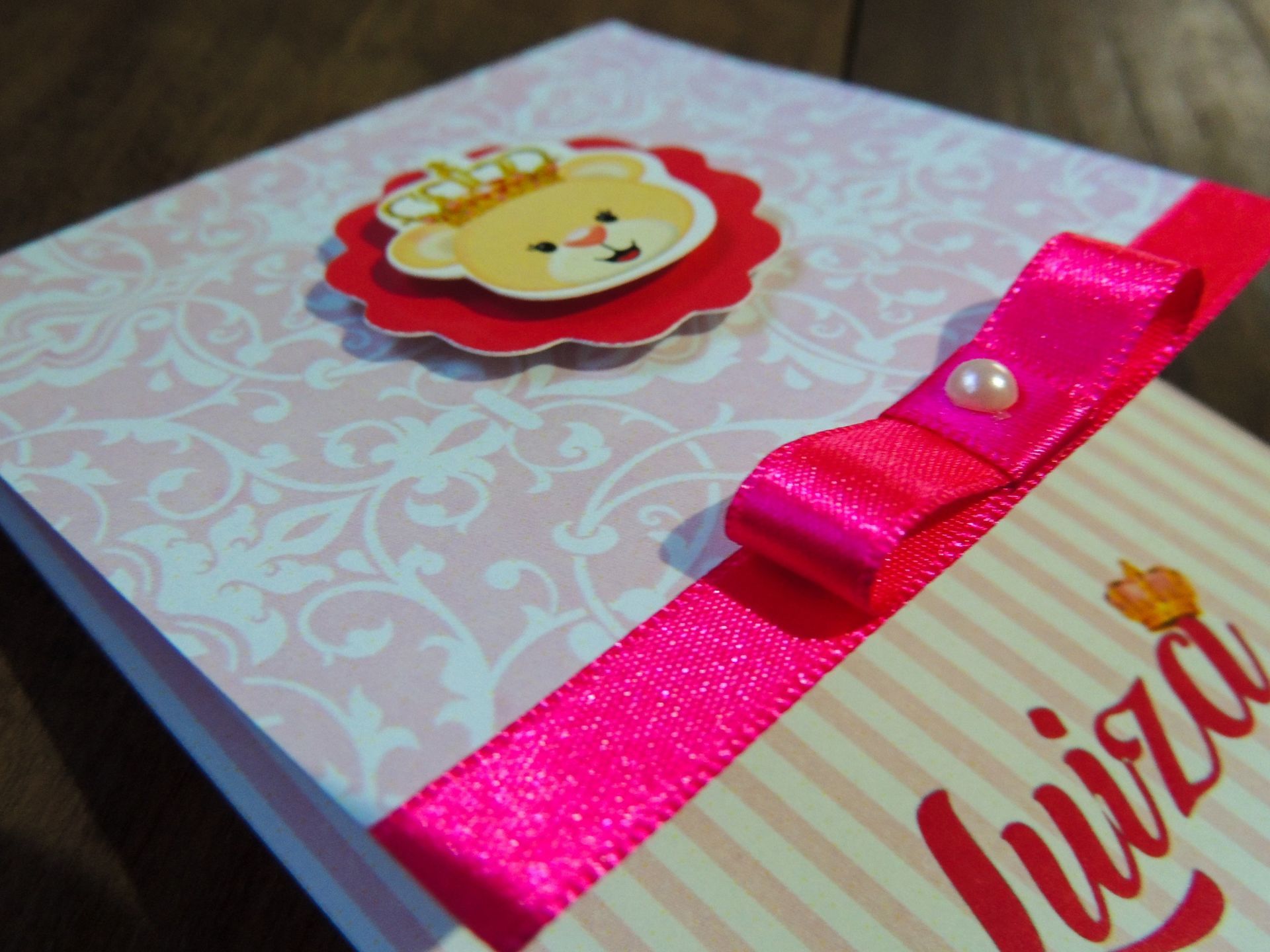 Foto Ursa Princesa - Convite e Lembrancinhas - Imagem 1